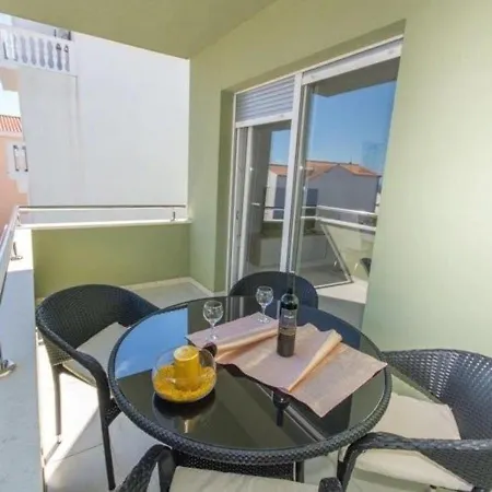 Mali San Appartamento *