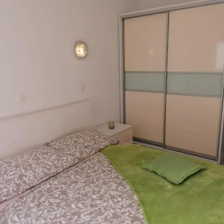 Daire Mali San Trogir