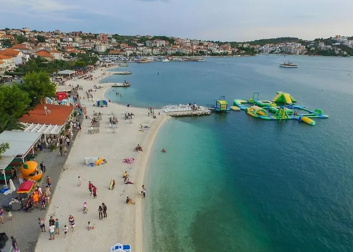 아파트 Mali San 트로기르